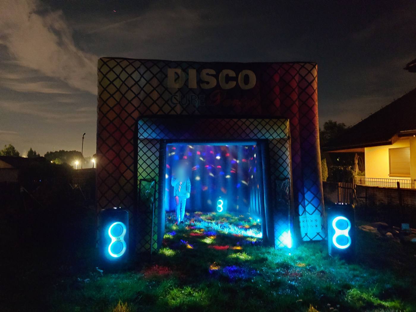 Dmuchana dyskoteka DISCO z kulą disco i światłami